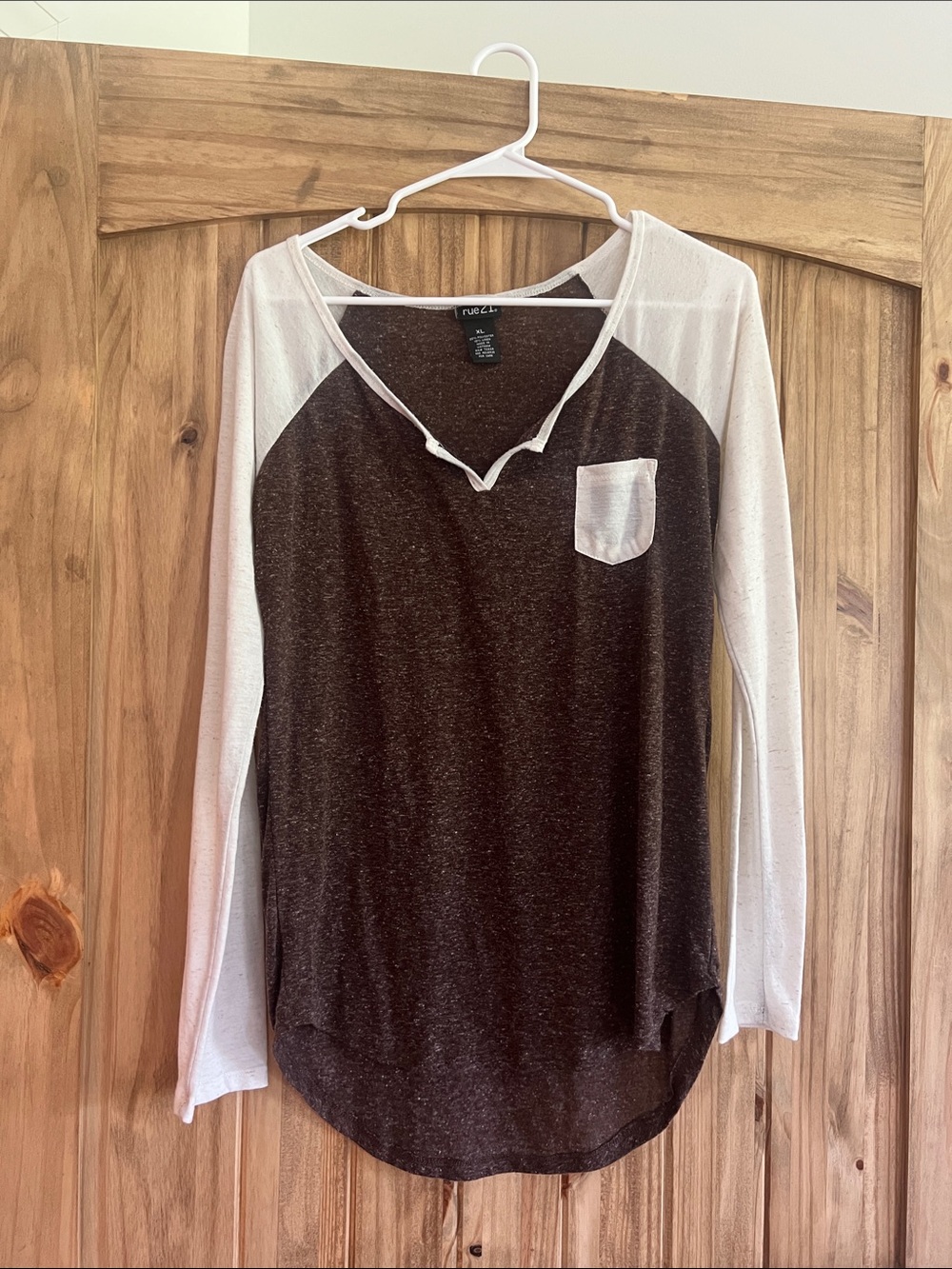 Rue21 Two-Tone Raglan Long Sleeve Top in Black and White